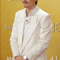 Timothee Chalamet Pakai Kalung yang Wakili Kylie Jenner di Actor Awards 2026