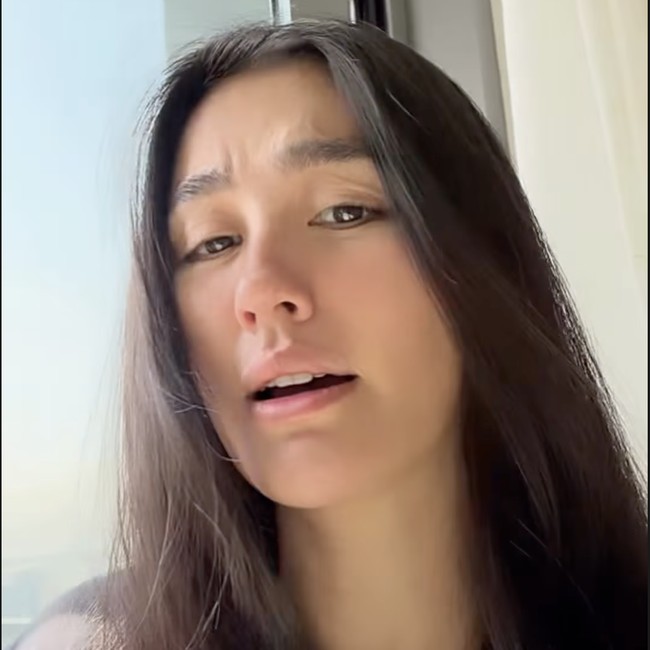 Agnez Mo Perlihatkan Kondisi Tempat Menginap di Dubai, Pastikan Aman