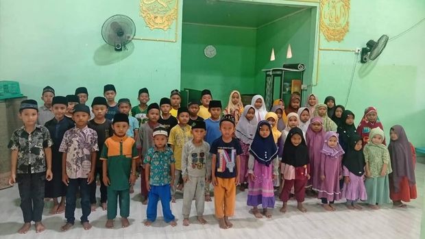 Aipda Mariono peduli pendidikan anak di Kuansing, Riau