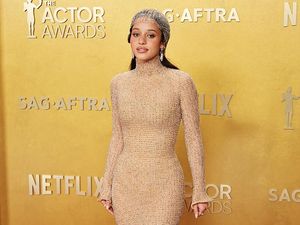Foto: Naked Dress hingga Art Deco, 6 Gaya Selebriti di Actor Awards 2026