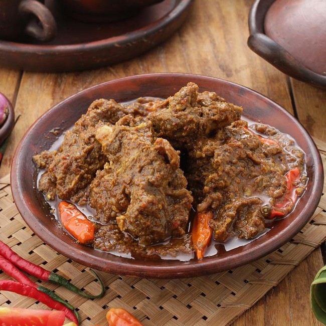 Lebaran Makin Dekat! Ini 9 Lauk Favorit Teman Makan Ketupat