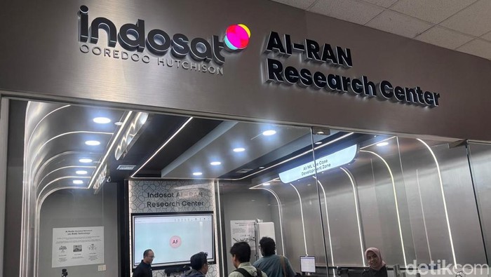 Fasilitas Indosat AI RAN Research yang ada di Kantor Indosat Surabaya.