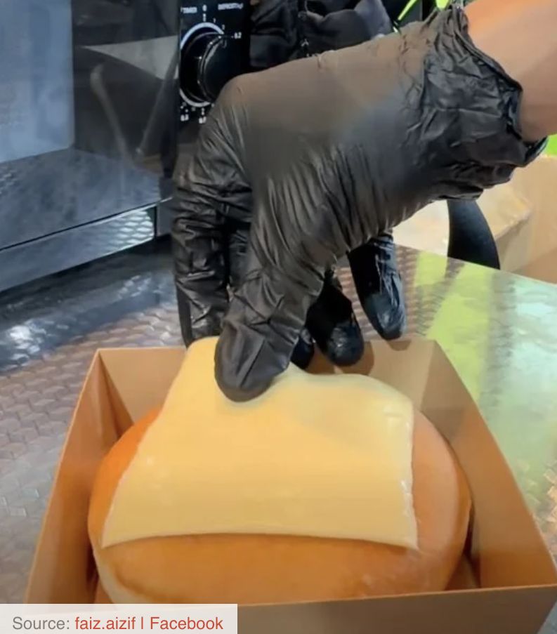 Influencer Ini Dikecam usai Jualan Satu Biji Donat Rp 43 Ribu!