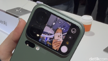 Keduanya dilengkapi tiga kamera belakang 50 MP hasil kolaborasi dengan Leica, chipset Snapdragon 8 Elite 5, dan menjalankan sistem operasi HyperOS 3. Foto: Virgina Maulita Putri/detikINET