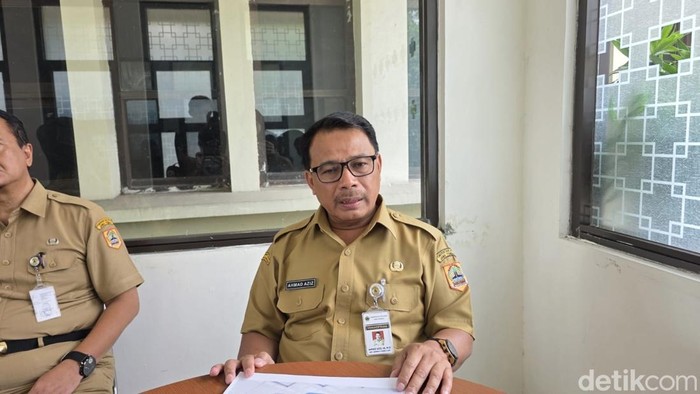 Dinas Ketenagakerjaan dan Transmigrasi Provinsi Jawa Tengah (Jateng) membuka posko bagi karyawan yang hendak mengadu soal Tunjangan Hari Raya (THR). 