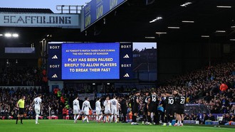 Leeds Kecewa Suporternya Soraki Momen Buka Puasa Pemain Man City