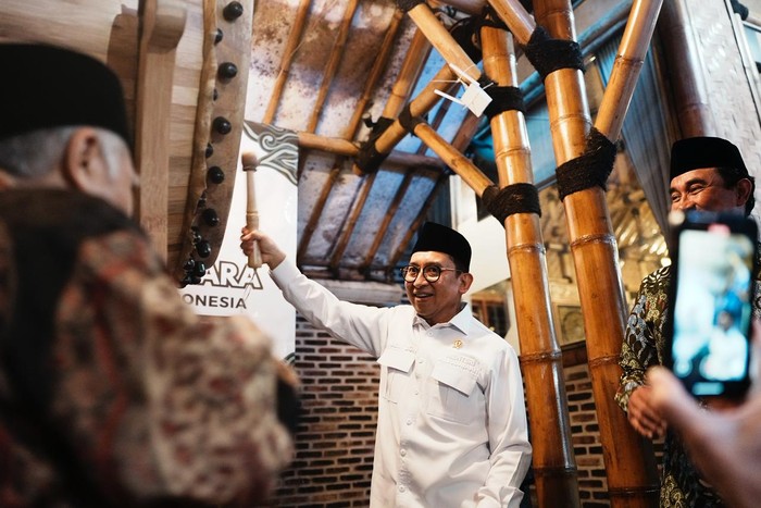 Menbud Fadli Zon