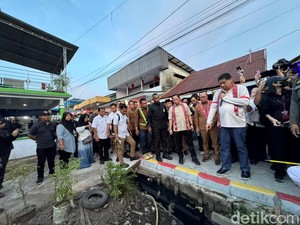 Menteri PKP Tinjau Penanganan Permukiman Kumuh di Kubu Raya