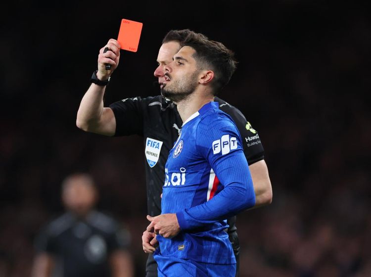 Chelsea Nyaris Bisa Bikin: Kesebelasan Kartu Merah!