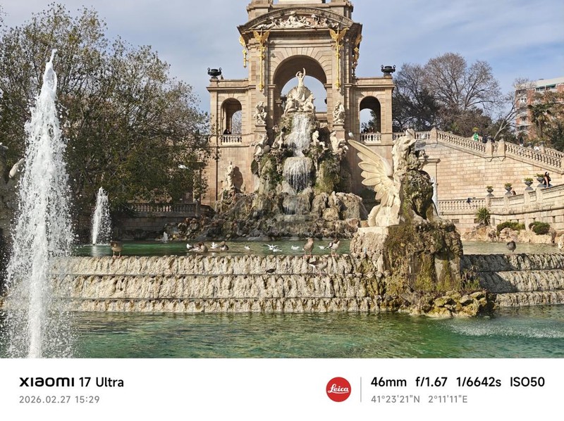 Pemandangan Barcelona Dipotret dengan Xiaomi 17 Ultra