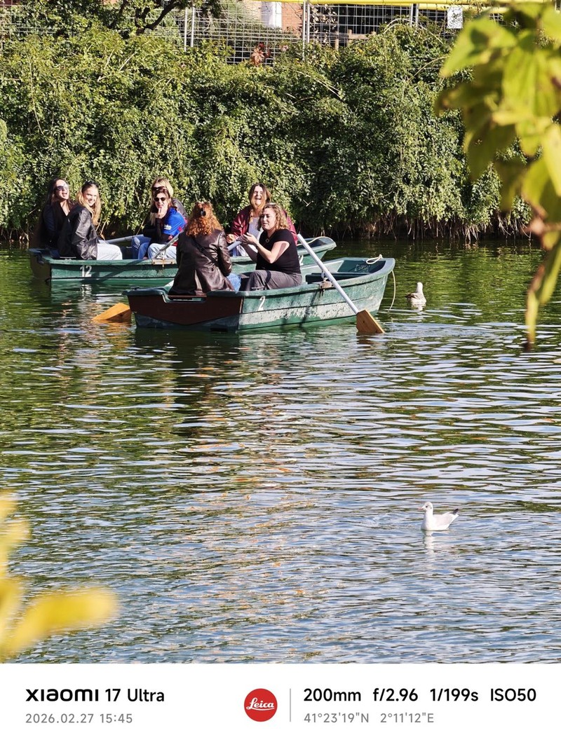 Pemandangan Barcelona Dipotret dengan Xiaomi 17 Ultra