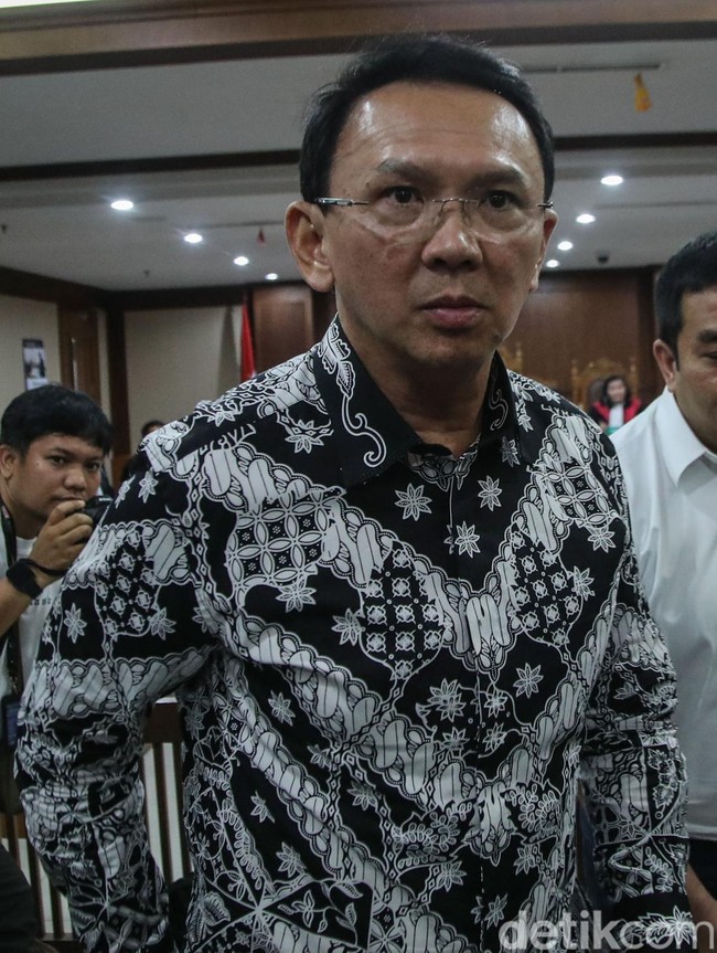 Perdebatan Panas Warnai Kesaksian Ahok di Pengadilan Tipikor
