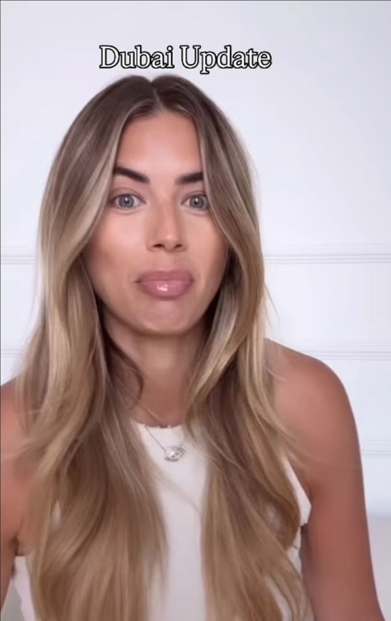 Selebriti update kondisi Dubai di media sosial.