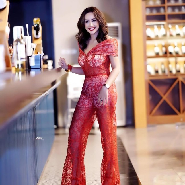 Shinta Bachir Alergi Sama Pria Pelit