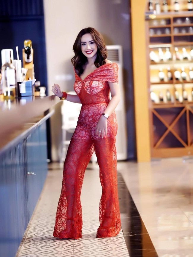 Shinta Bachir Alergi Sama Pria Pelit