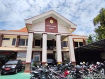 Ratusan Pemohon Cerai Tiap Hari Padati PA Surabaya Saat Ramadan