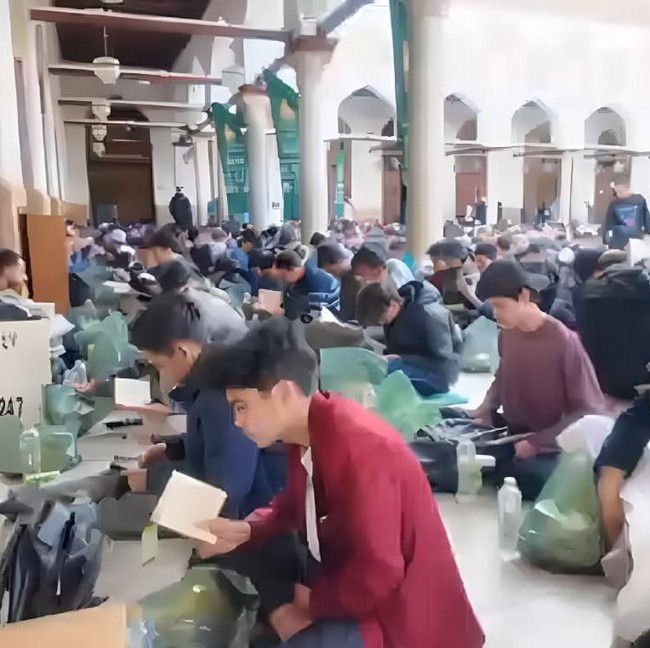 Potret Iftar dan Suasana Ramadan Mahasiswa Indonesia di Kairo