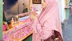 Mewah! Tasya Farasya Makan Croissant di Dubai hingga Ngopi di Mekkah