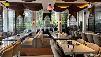 Begini Suasana Meriah Buka Puasa ala Timur Tengah di Plataran Istiqla