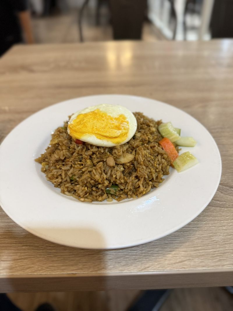 Ternyata Ini Alasan Banyak Orang Jepang Suka Nasi Goreng Solaria Ternyata Ini Alasan Banyak Orang Jepang Suka Nasi Goreng Solaria