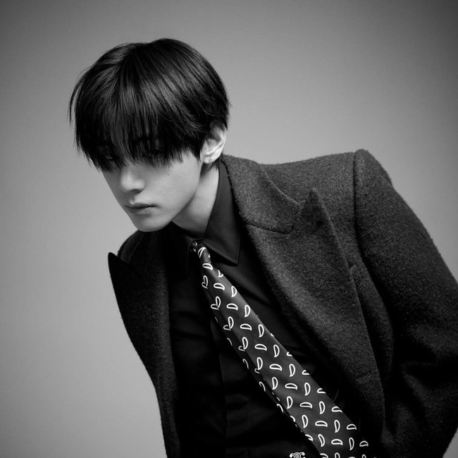 CELINE Prince, Paras Tampan V BTS Jadi Sorotan di Pemotretan Terbaru