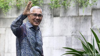 Wapres ke-6 RI Try Sutrisno Wafat, Istana Berduka