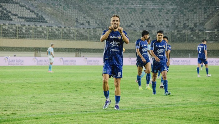PSIM Jogja harus bermain tanpa gelandang andalan mereka, Ze Valente, saat dijamu Semen Padang di pekan ke-24 Super League 2025/2026. Ini penyebabnya.