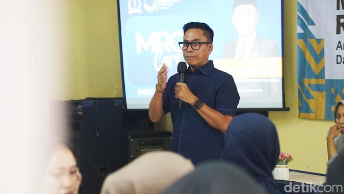 Anggota DPRD Jabar Mamat Rachmat.