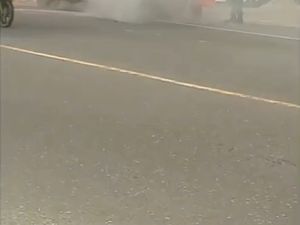 Bus Trans Semarang Terbakar di Jalan Dr Wahidin Candisari