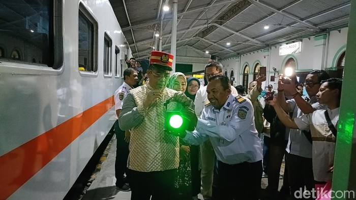 Commuter line Supas kini tembus Probolinggo