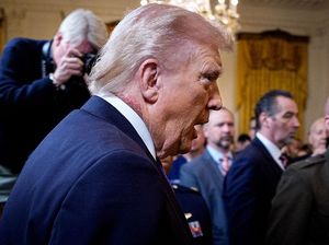 Trump Akui Paksa Israel Serang Iran