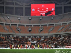 Hasil ini membuat posisi Persija Jakarta di klasemen sementara tetap di peringkat kedua dengan selisih poin tipis dari pemuncak klasemen, sementara Borneo FC menempel ketat di belakangnya.Foto: Rifkianto Nugroho/detikfoto