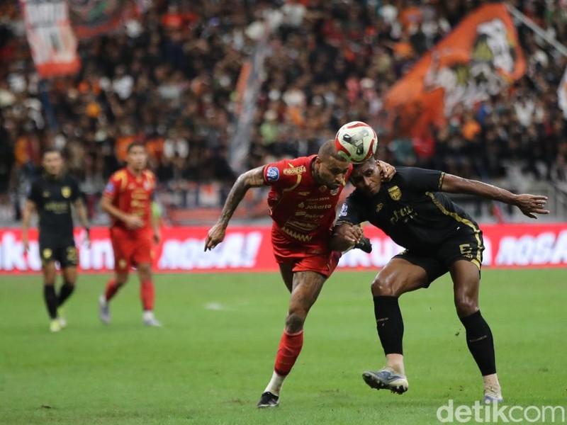 Borneo FC sukses menahan imbang tuan rumah Persija Jakarta dengan skor 2-2 dalam lanjutan kompetisi BRI Liga 1 di Jakarta International Stadium, Selasa (3/3/2026). Hasil ini membuat persaingan papan atas kian memanas.
