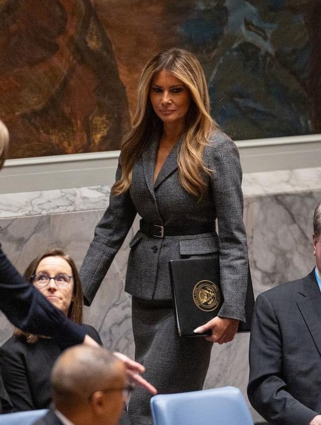 Foto: Gaya Melania Trump Pimpin Rapat Dewan Keamanan PBB saat AS Serang Iran