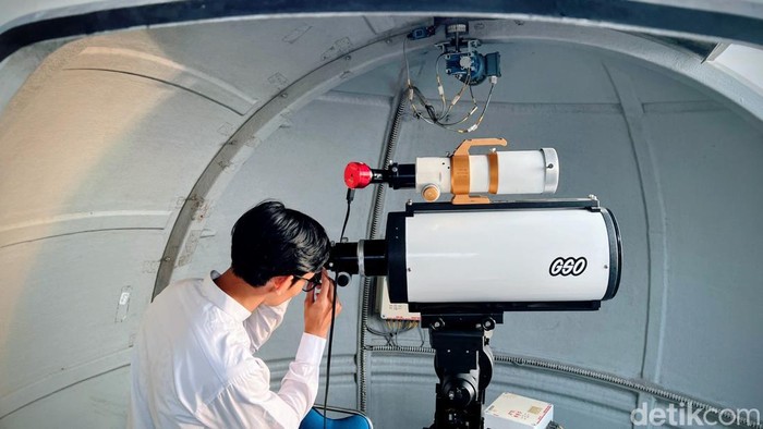 Gerhana Bulan Total atau Blood Moon dari Observatorium Al Biruni Universitas Islam Bandung (Unisba) pada Selasa (3/3/2026)