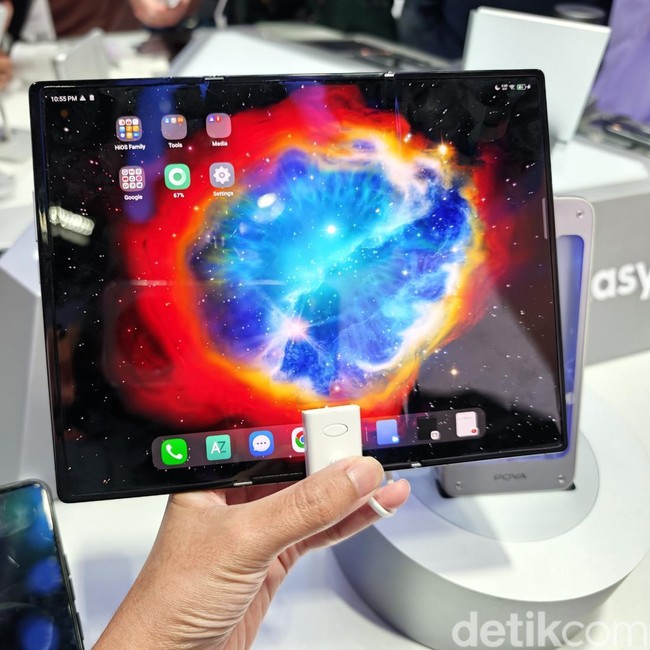 HP Modular dan Inovasi Unik Tecno Lainnya Mejeng di Barcelona