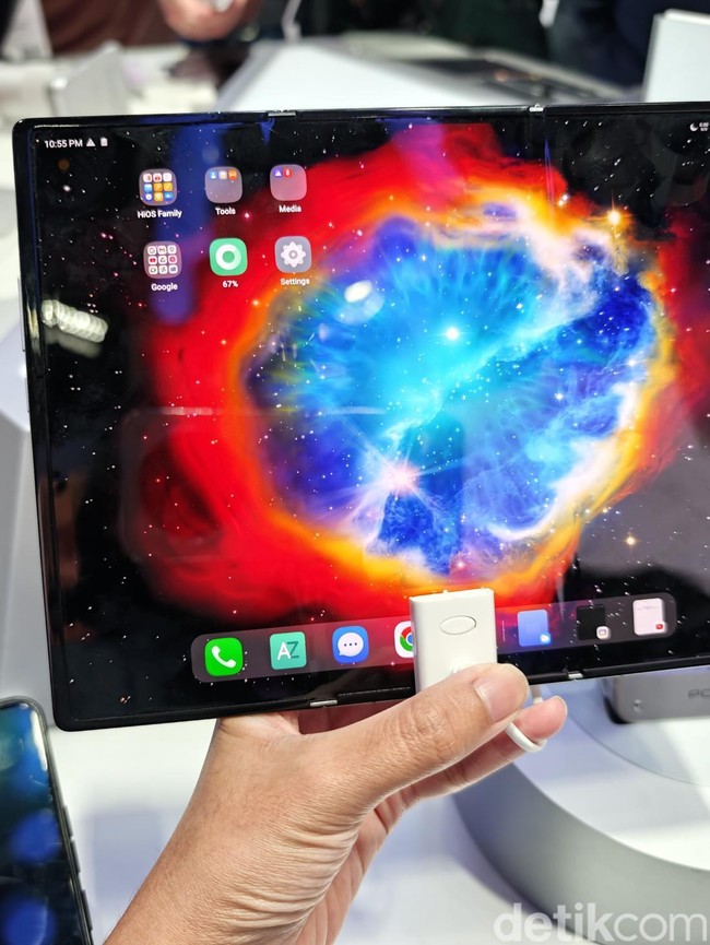 HP Modular dan Inovasi Unik Tecno Lainnya Mejeng di Barcelona