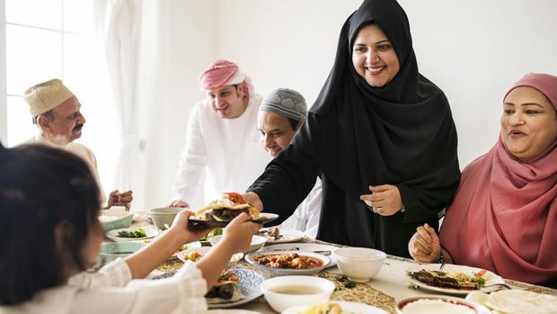 Ilustrasi buka bersama. Ilustrasi buka bersama.