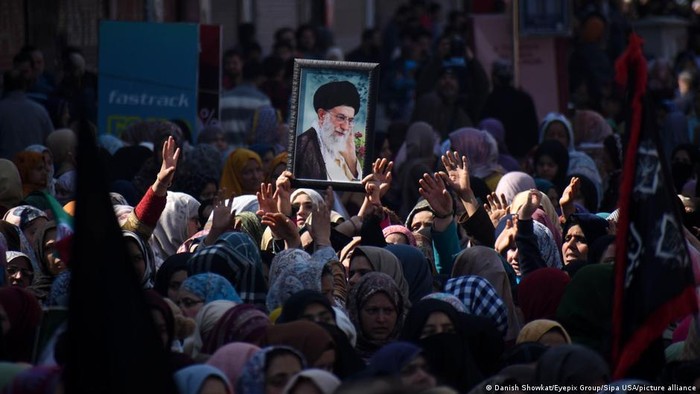 Bagaimana Nasib Republik Islam Iran Usai Kematian Khamenei?