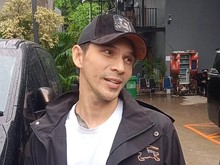 Senyum Jonathan Frizzy Usai Lepas dari Kasus Hukum