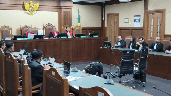 Junaedi Saibih Bersyukur Divonis Bebas di Kasus Suap-Rintangi Penyidikan, Kebijakan Hukum diuji