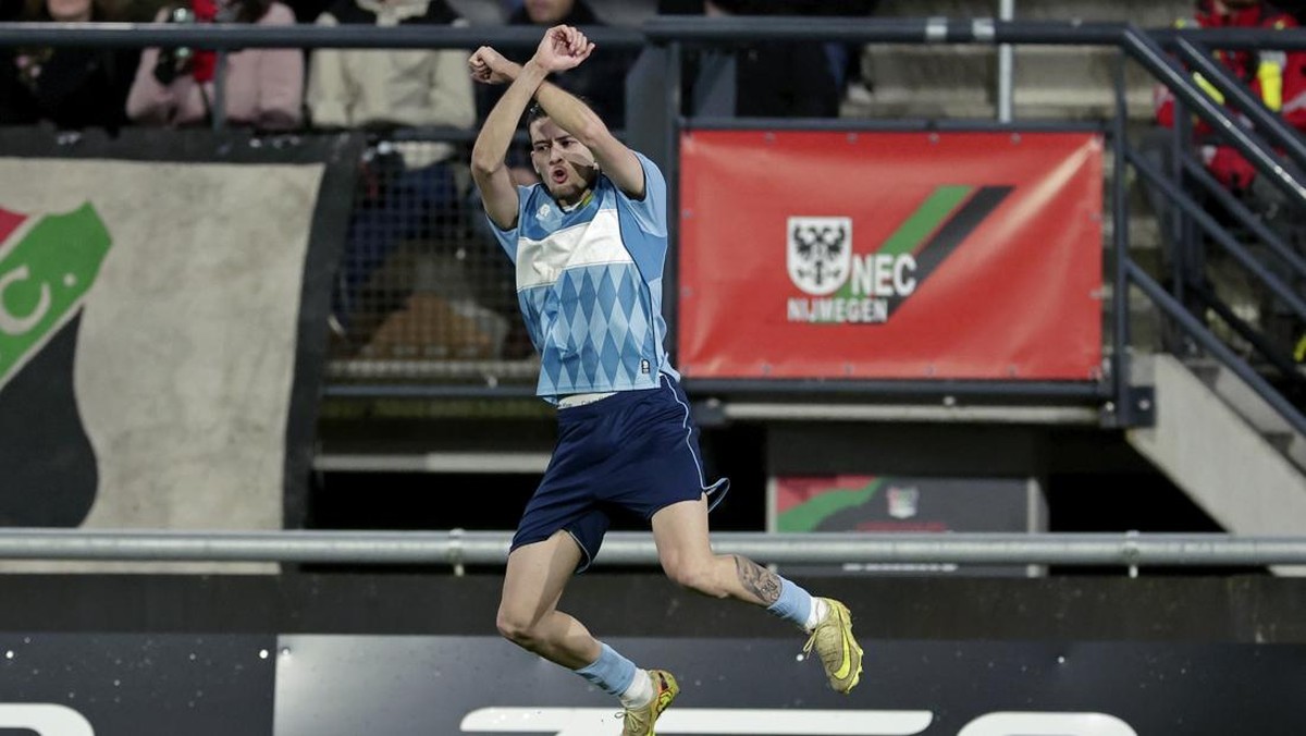 Justin Hubner merayakan gol ke gawang NEC Nijmegen akhir pekan lalu. Foto: Rico Brouwer/Soccrates/Getty Images