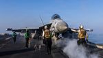 Kapal Induk AS Luncurkan Jet tempur untuk Serang Iran
