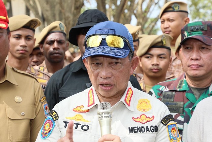 Rp12,23 T Penyaluran KUR bagi Penyintas Sumatera, Solusi atau Angin Laut?