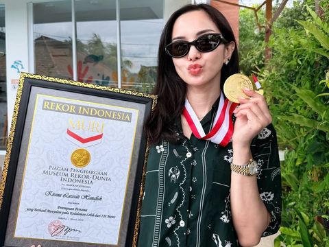 Kirana Larasati mencatatkan Rekor MURI
