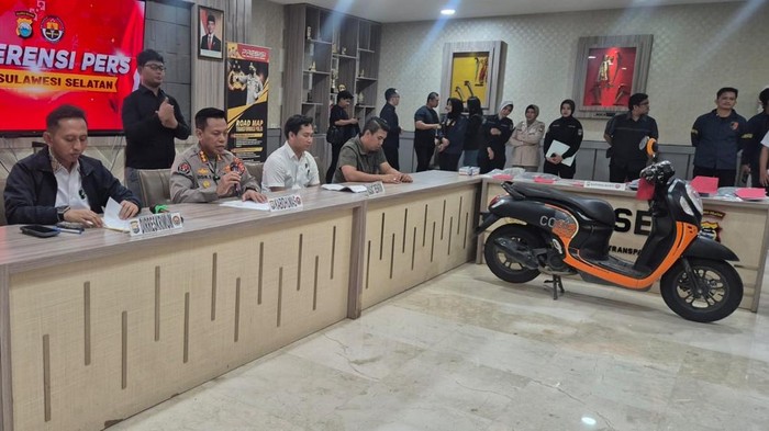 Konferensi pers Polda Sulsel.