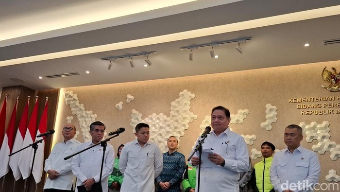 Konferensi pers THR dan Insentif Lebaran