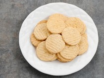 Wajib Ada! 5 Kue Klasik Lebaran yang Bikin Tamu Betah