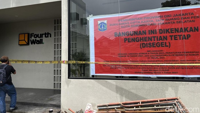 Lapangan padel di Cilandak disegel permanen. (Adhfar Aulia Syuhada/detikcom)
