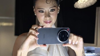 Di Leitzphone, pengalaman tactile menjadi bagian dari proses kreatif. Leica ingin fotografer merasakan gambar, bukan hanya mengetuk layar. Foto: Adi Fida Rahman/detikINET